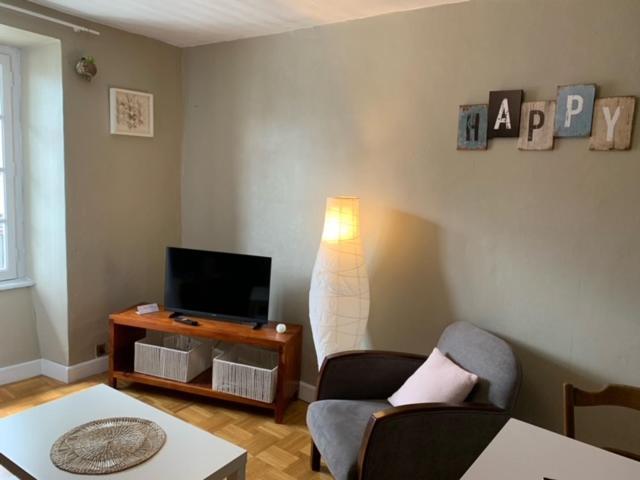 Chambre Calme Au Coeur D'Ussel Ussel  Eksteriør billede